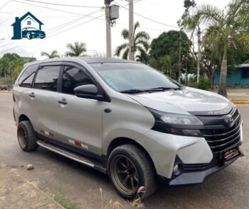Toyota Avanza 3 Filas Mecánico
