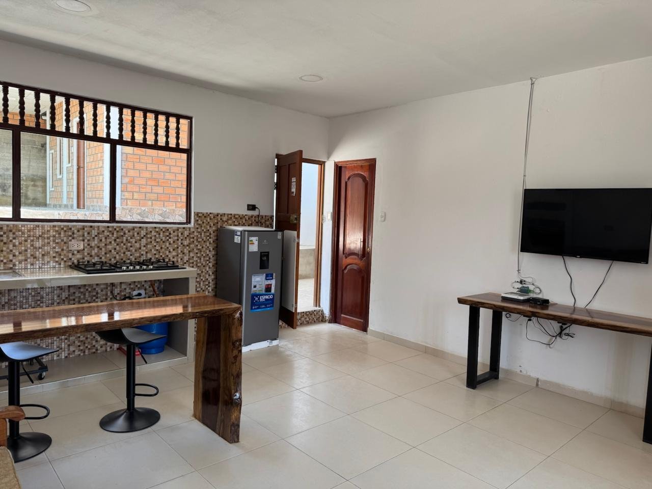 WhatsApp Image 2025-10-05 at 4.54.26 PM (2)